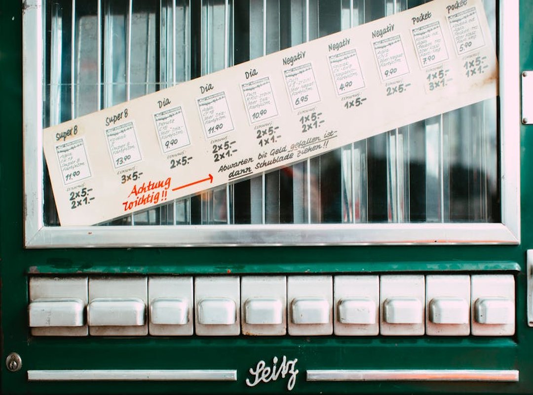 Navigating Orneesolo: User Interface and Features